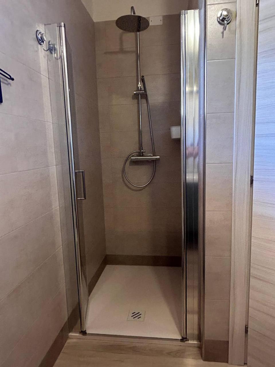 Casa Tea Apartment ลุคคา ภายนอก รูปภาพ